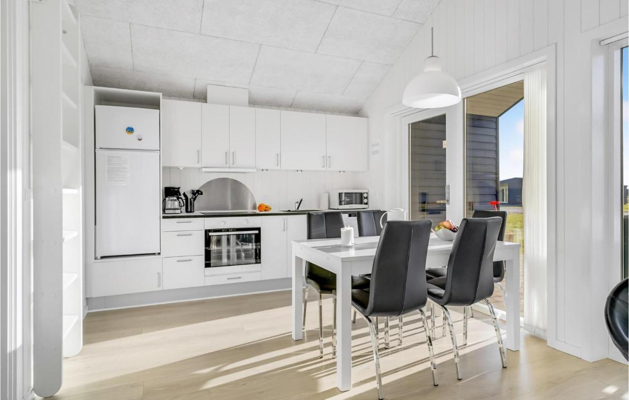 Awesome Home In Ringkobing With Kitchen Søndervig Zewnętrze zdjęcie